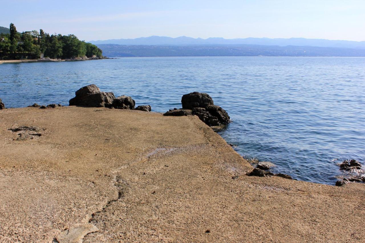 Apartments With A Parking Space Lovran, Opatija - 7705 Exterior foto