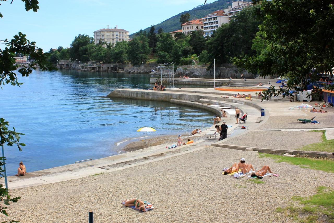 Apartments With A Parking Space Lovran, Opatija - 7705 Exterior foto